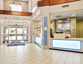 Holiday Inn Express & Suites Denver North - Thornton by IHG 4