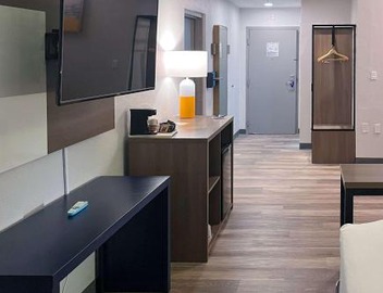 Comfort Suites Clearwater - Dunedin 5