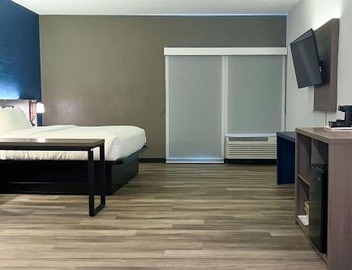 Comfort Suites Clearwater - Dunedin 4
