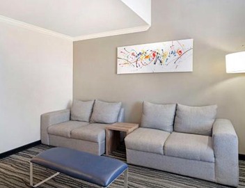 Best Western Posada Royale Hotel & Suites 2