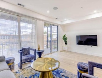 Capitol View 3 DC Penthouse with Rooftop view Free parking and WiFi WIFI 2