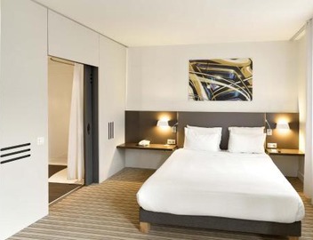 B&B HOTEL Paris Grand Roissy CDG Aéroport 4 étoiles 2