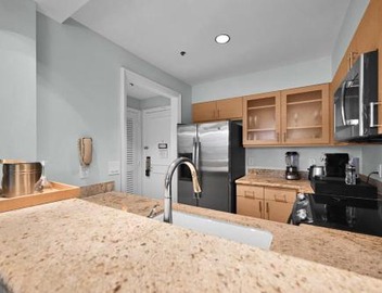 Stylish Suite to Have a Great Stay! 2