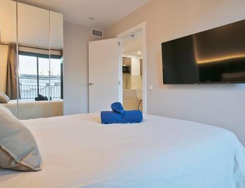 YOUR HOME - Camp Nou Apartment 5