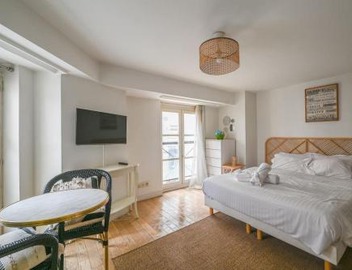 Paris, Opéra 1. Comme chez soi 3