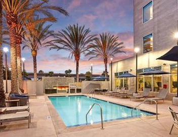 AC Hotel by Marriott Los Angeles South Bay 5