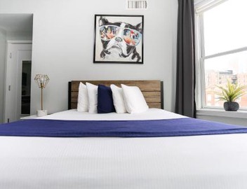 Charming Studio on Boston's Iconic Newbury St. #8 3