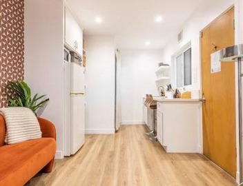 Mid Century 1BR Apt w Patio Near LAX Playa Vista Beach 5