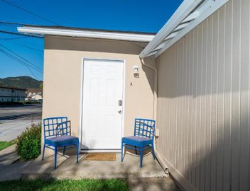 Solvang Bungalow A 4