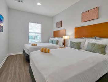 Regal Oaks Resort Vacation Townhomes by IDILIQ 3