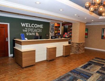 Hampton Inn Atlanta-Canton 3