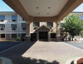 Country Inn & Suites by Radisson, Canton, GA 2