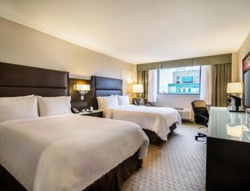 Holiday Inn Vancouver-Centre Broadway by IHG 4