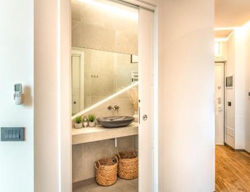 Industrial Design Luxury Studio in NoLo District 4