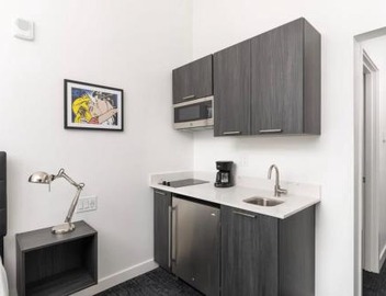 Stylish Studio in Historic Boston - #206 3