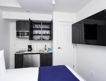 Modern Studio in Historic Boston - Garden Unit #4 3