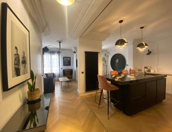 Luxury apartment in Gran Vía 3