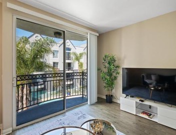 Venice Marina Pool and Spa Luxury Condo 3