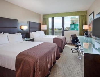 Holiday Inn Vancouver-Centre Broadway by IHG 5