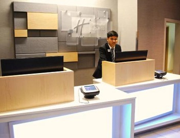 Holiday Inn Express Vancouver Airport-Richmond by IHG 3