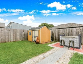 5Bed StreetCar Retreat w Outdoor Entertaining 4