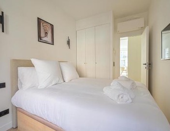 Luxurious & Famous Parisian Flat 4