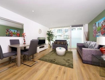 COBALT POINT, South Quay 5