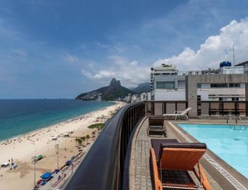 (304) Vista Lateral, Edifício Frente à Praia 5