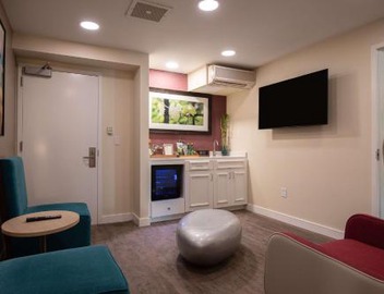 Hilton Garden Inn Calabasas 5
