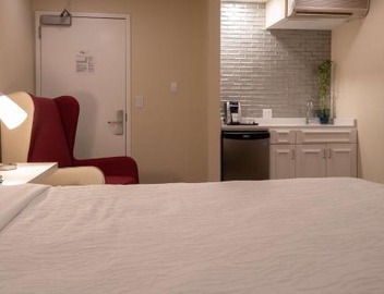Hilton Garden Inn Calabasas 4