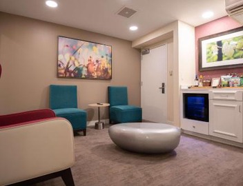 Hilton Garden Inn Calabasas 4
