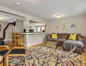 The Brew House - 2nd Floor Private Apartment - Located above Newscapes Brewing 5