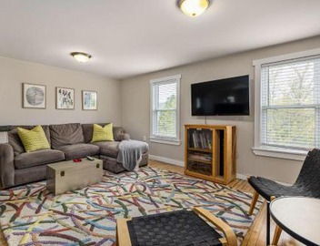 The Brew House - 2nd Floor Private Apartment - Located above Newscapes Brewing 2