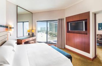 Royal Orchid Sheraton Riverside Hotel Bangkok 2