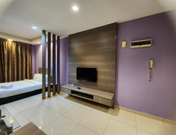 Regalia Suites KL Infinity Pool by MygeHomes 4