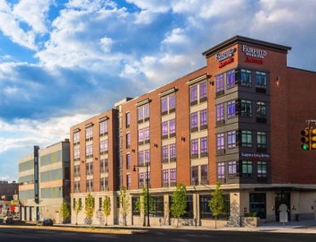 Fairfield Inn & Suites by Marriott Boston Cambridge 4