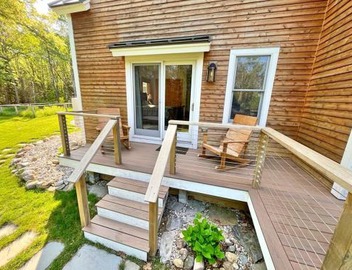 Waterfront Private Apartment, 5 minutes from LLBean! 3