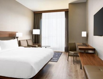 AC Hotel by Marriott San Francisco Airport/Oyster Point Waterfront 2