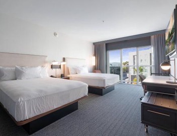 Courtyard by Marriott Marina del Rey 4