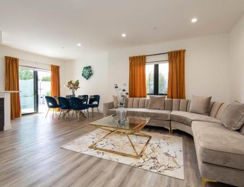Regency Modern Apartments 3