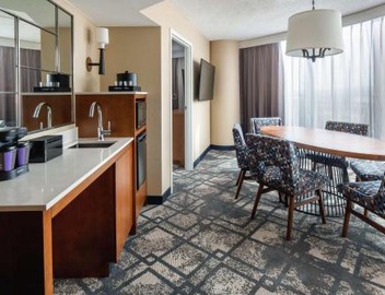 Embassy Suites by Hilton San Francisco Airport Oyster Point 5