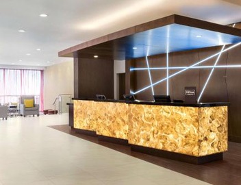 DoubleTree by Hilton Hotel Toronto Airport West 5