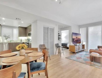 10 Cozy apartment heart of Santa Monica 3
