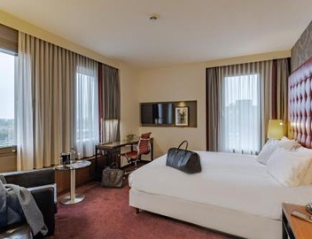 Crowne Plaza Amsterdam - South by IHG 4