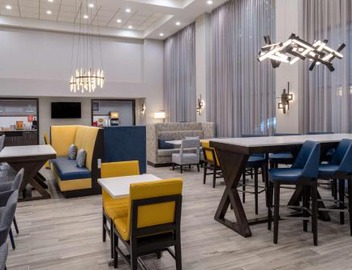 Hampton Inn & Suites Agoura Hills 3