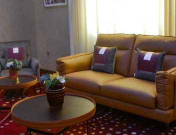 Redwaves Hotel 4
