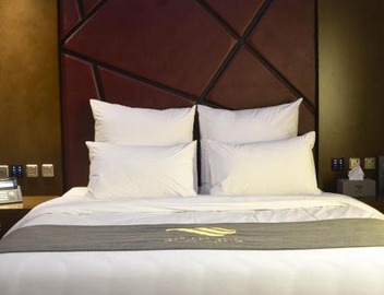 Redwaves Hotel 4