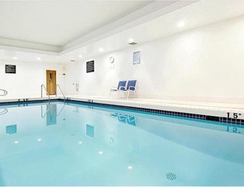 Holiday Inn Express and Suites Surrey by IHG 2