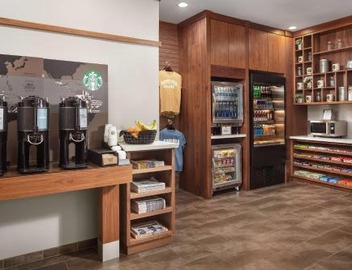 DoubleTree by Hilton Claremont 2