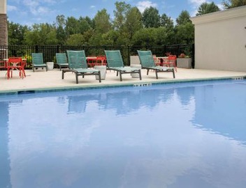 Tru By Hilton Charlotte Airport Lake Pointe 2